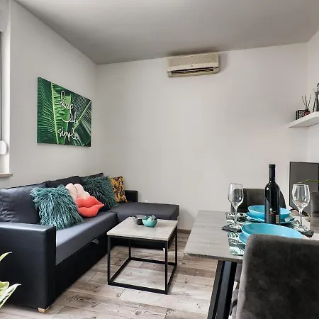 Apartment Joelle *