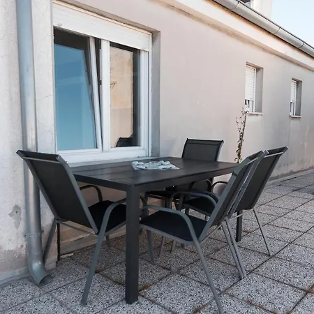 Apartment Joelle *